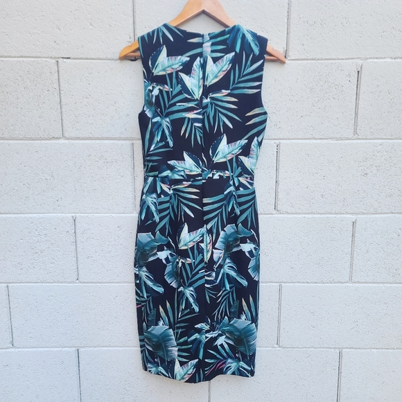 Black Halo | Nora Tropical Leaf Sheath Dress Size 2 - Picture 8 of 14